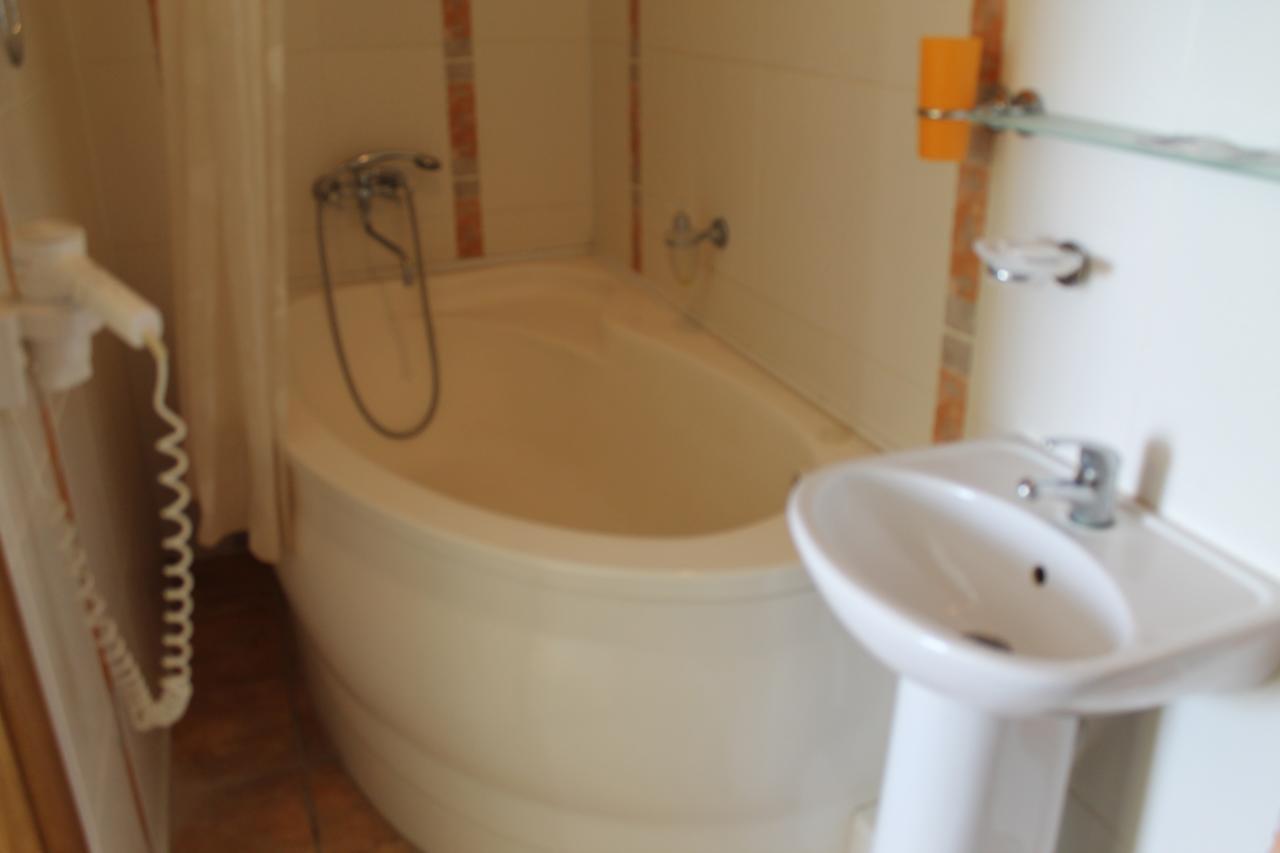 Hotel Belarus Гродно Екстер'єр фото
