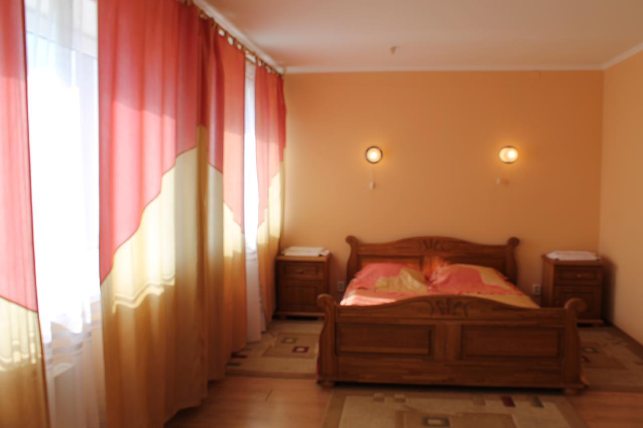 Hotel Belarus Гродно Екстер'єр фото