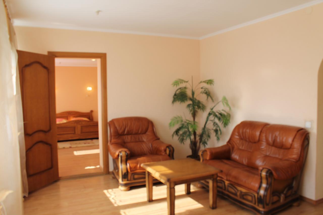 Hotel Belarus Гродно Екстер'єр фото
