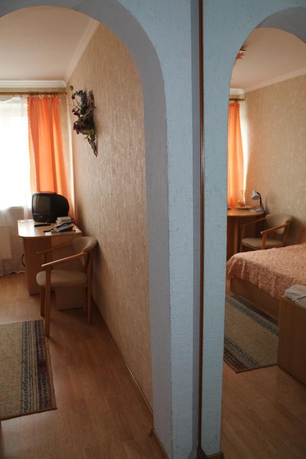 Hotel Belarus Гродно Екстер'єр фото